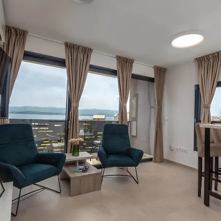 Apartament Grey House Bol